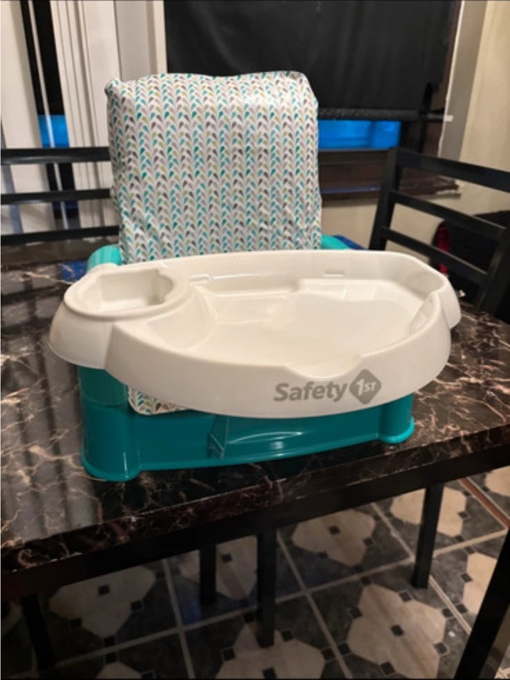 Safety 1st Teal Portable Booster Seat with White Tray